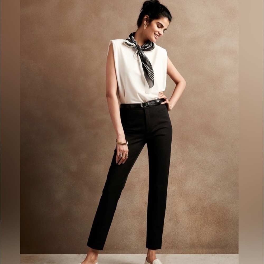 NWT! Banana Republic Black Comfort Stretch High Rise Sloan Pants - Multiple 💜